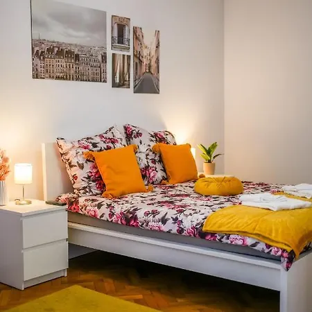 Ultracentral Golden Gatehouse 3 Bdrm Bucharest Exterior photo