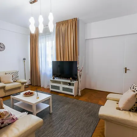 Ultracentral Golden Gatehouse 3 Bdrm Bucharest Exterior photo