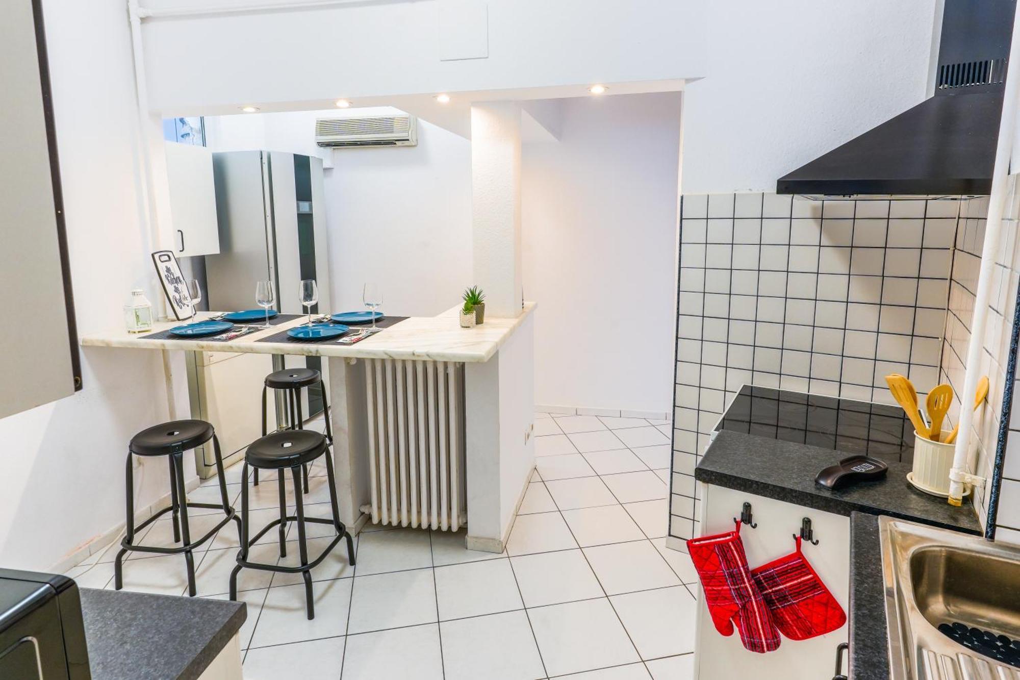 Ultracentral Golden Gatehouse 3 Bdrm Apartament Bucureşti