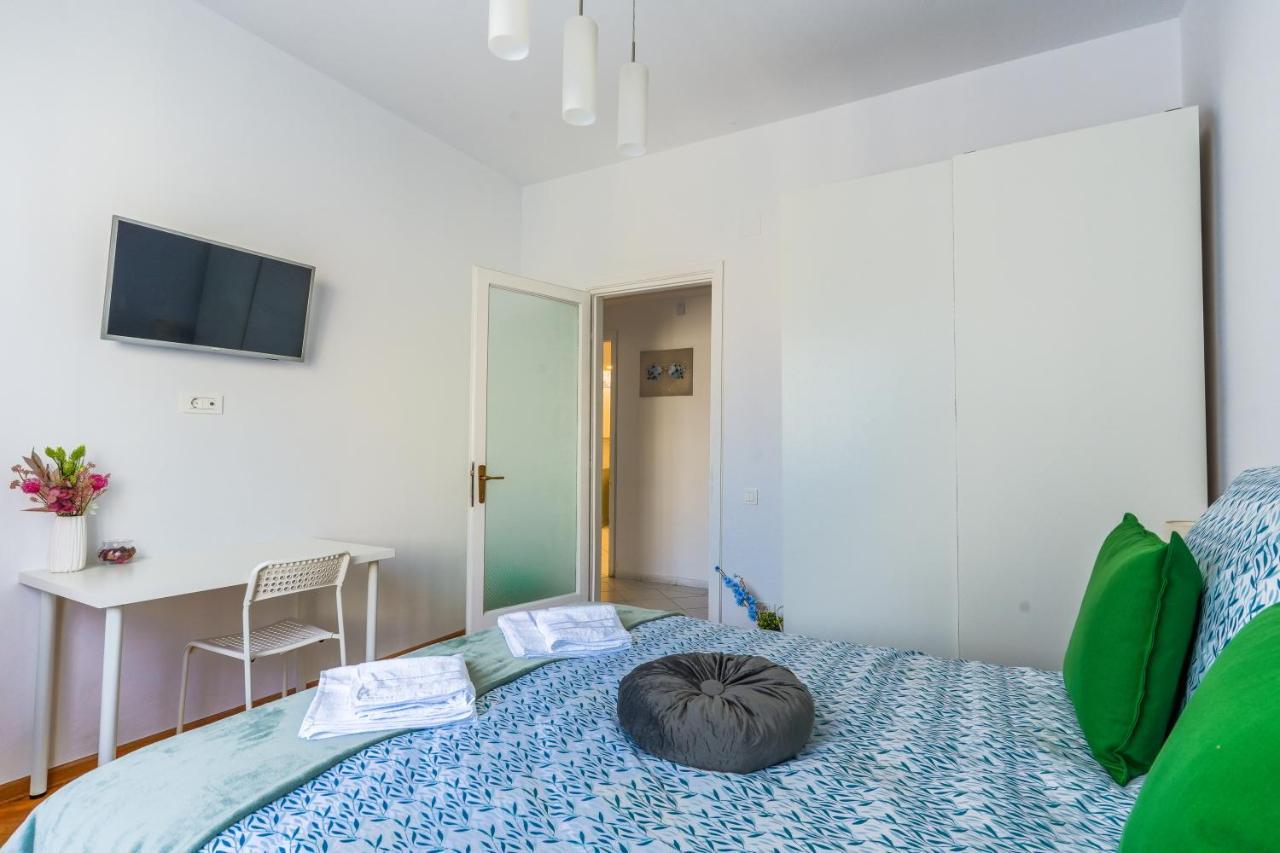 Appartamento Ultracentral Golden Gatehouse 3 Bdrm Bucarest