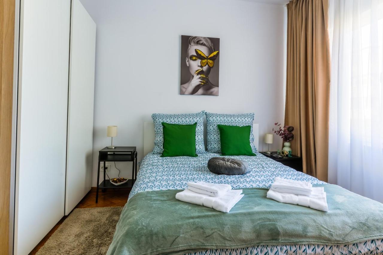 Ultracentral Golden Gatehouse 3 Bdrm Appartamento Bucarest