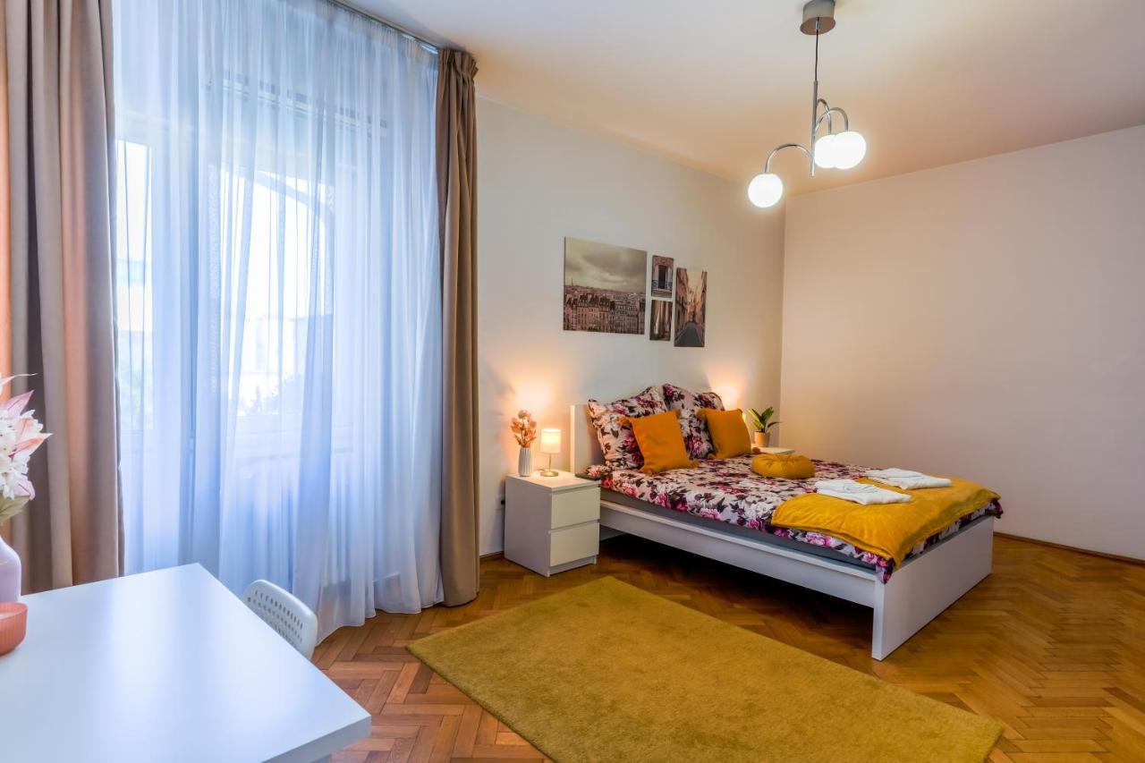 Ultracentral Golden Gatehouse 3 Bdrm Appartamento *